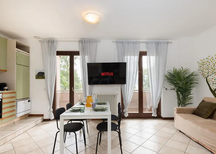 Semesterbostad Veddasca Vistalago Maccagno