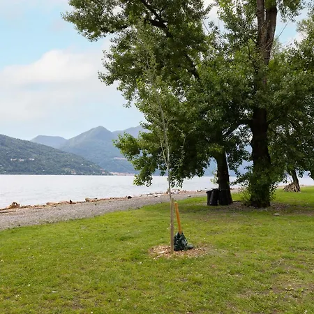 Veddasca Vistalago Vakantiehuis *